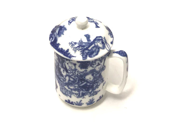 Blue on White Mug with Lid - Image 3
